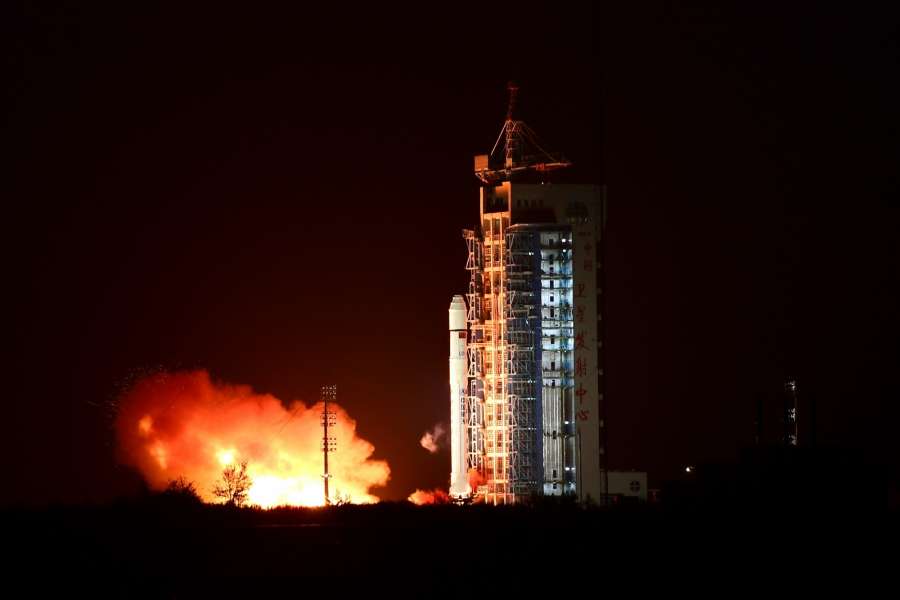 JIUQUAN, Nov. 12, 2016 (Xinhua) -- The Long March-2D carrier rocket carrying China's Yunhai-1 satellite blasts off from the launch pad at the Jiuquan Satellite Launch Center in Jiuquan, northwest China's Gansu Province, Nov. 12, 2016. (Xinhua/Wang Jiangbo/IANS)