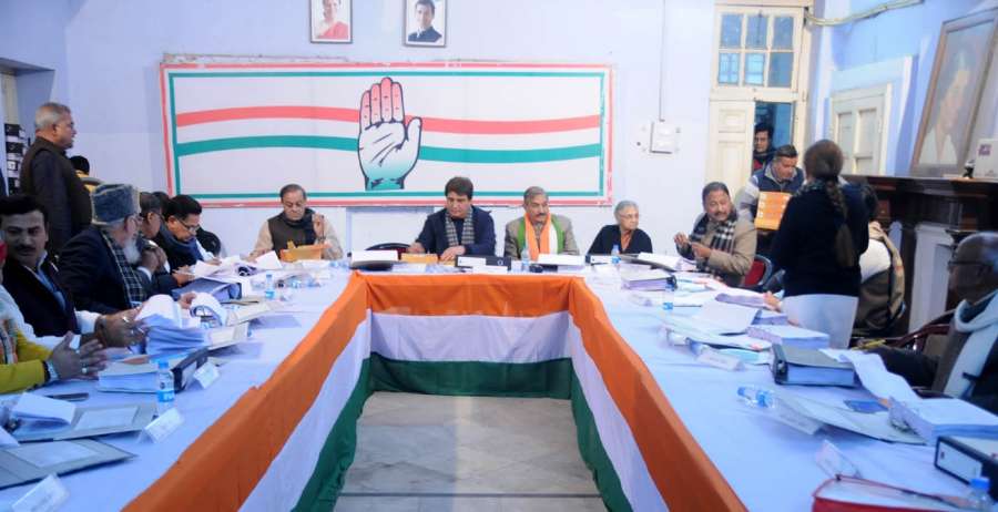 Lucknow: Congress leaders Sheila Dikshit, Raj Babbar and others during a party meeting ahead of Uttar Pradesh Assembly polls in Lucknow on Jan 5, 2017. (Photo: IANS)