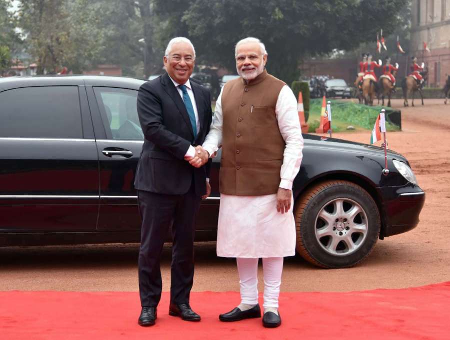 New Delhi: Prime Minister Narendra Modi welcomes the Antonio Costa, Prime Minister of the Portuguese Republic at the ceremonial reception, at Rashtrapati Bhavan, in New Delhi on Jan 7, 2017. (Photo: IANS/PIB)