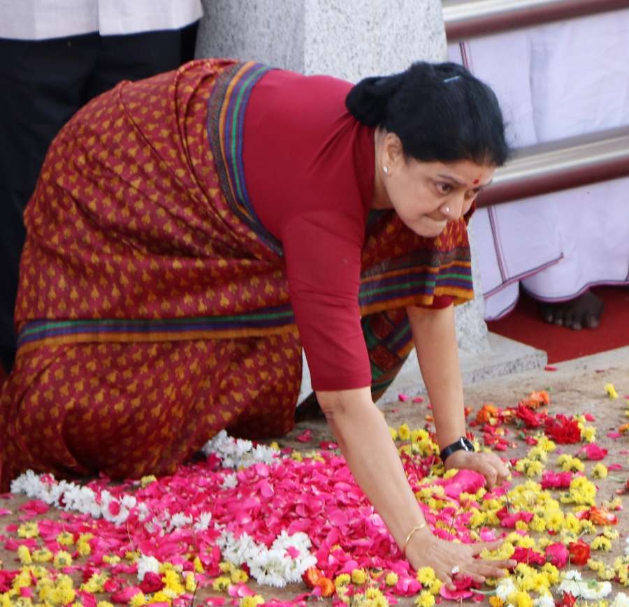 Chennai: AIADMK General Secretary V.K. Sasikala pays tribute at the memorial of Jayalalithaa at Marina beach in Chennai, on Feb 15, 2017. (Photo: IANS) by .
