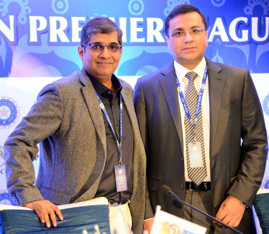 Bengaluru: RCB Chairman Amrit Thomas and BCCI CEO Rahul Johri during a press conference at 2017 IPL Auctions in Bengaluru on Feb 20, 2017. (Photo: IANS) by .