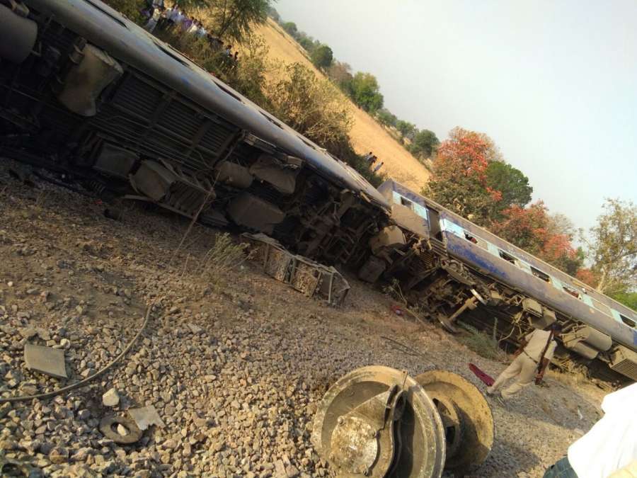 Jhansi: The bogies of Mahakaushal Express that derailed near Kulpahar station in Uttar Pradesh on March 30, 2017. Over 40 passengers were injured after eight coaches of the express train that runs between Jabalpur in Madhya Pradesh and Hazrat Nizamuddin in New Delhi derailed around 2 a.m between Laadpur and Supa. (Photo: IANS) by . 