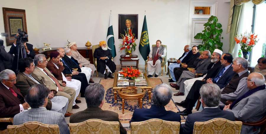 ISLAMABAD, Jan. 15, 2016 (Xinhua) -- Photo released by Pakistan's Press Information Department (PID) on Jan. 15, 2016 shows Pakistani Prime Minister Nawaz Sharif (R, rear) attends a meeting on China-Pakistan Economic Corridor (CPEC) with political leaders in Islamabad, capital of Pakistan. A consultative meeting of Pakistan's senior political leaders decided on Friday to form a steering committee headed by Prime Minister Nawaz Sharif to oversee the implementation of the China-Pakistan Economic Corridor project. (Xinhua/PID/IANS) by . 