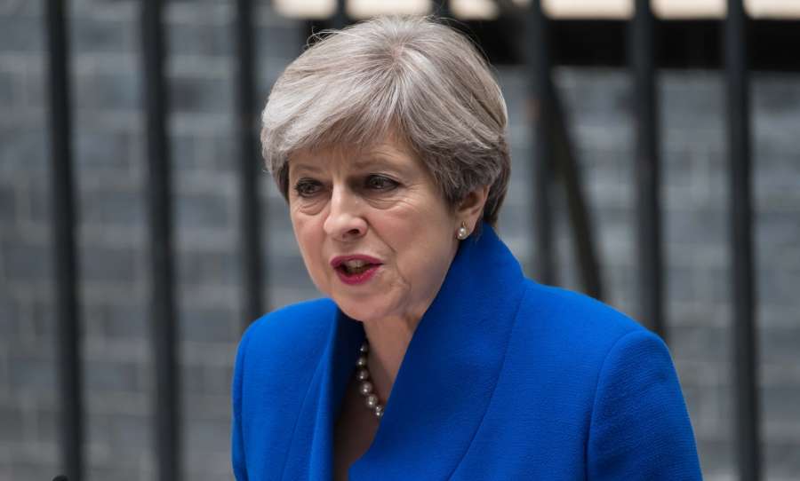 LONDON, June 9, 2017 (Xinhua) -- British Prime Minister Theresa May gives a speech at 10 Downing Street after meeting with the Queen in London, Britain on June 9, 2017. British Prime Minister Theresa May confirmed Friday afternoon she will form a Westminster government, helped by members of Northern Ireland's Democratic Unionist Party (DUP). (Xinhua/Richard Washbrooke/IANS) by . 