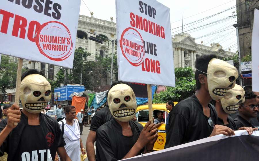 Kolkata: People participate in a rally organised on World No Tobacco Day 2017 in Kolkata, on May 31, 2017. (Photo: Kuntal Chakrabarty/IANS) by .