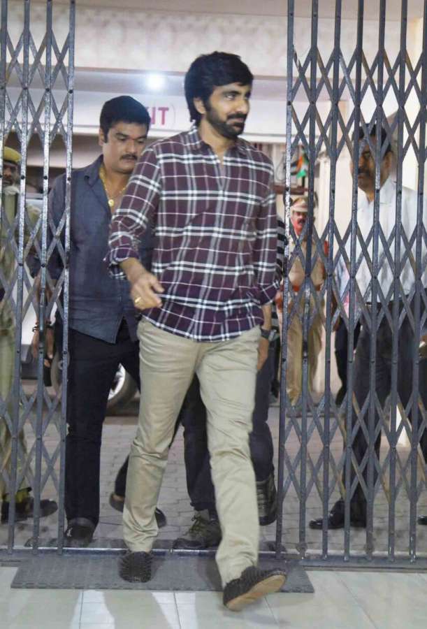 Hyderabad: Telugu actor Ravi Teja appear before special investigation team of the excise department in connection with the ongoing investigation into the drug racket case on July 28, 2017. (Photo: IANS) by .