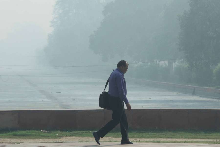New Delhi: Smog reduces visibility in New Delhi a day after Diwali on Oct 20, 2017. (Photo: IANS) by .