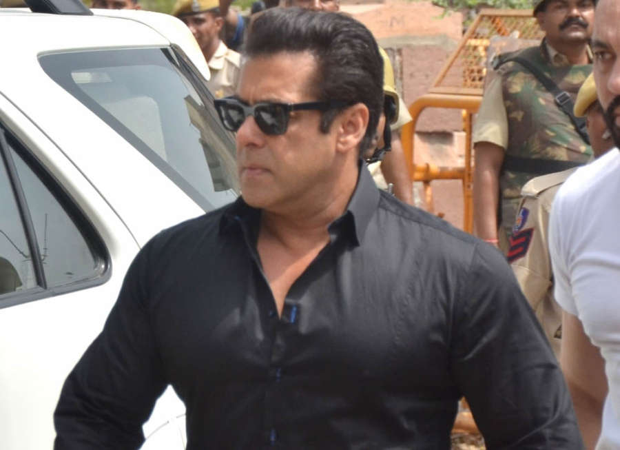 Jodhpur: Actor Salman Khan arrives to appear before a Jodhpur rural court in connection with the hearing in black buck poaching case, on April 5, 2018. The actor was found guilty on Thursday in the 1998 black buck poaching case while the other four accuse by RJ_MS. 