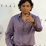 INDIAN NIGHT SHYAMALAN PRESENTS THE VISIT by Juan M. Espinosa.