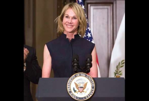 Kelly Knight Craft. (Photo: Twitter/@USAmbCanada) by .
