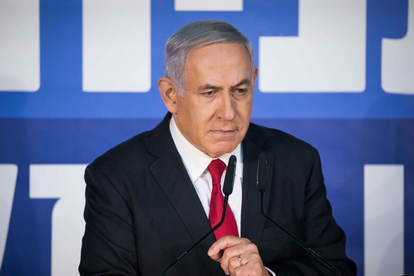 JERUSALEM, Feb. 28, 2019 (Xinhua) -- Israeli Prime Minister Benjamin Netanyahu speaks to reporters in his Jerusalem office, on Feb. 28, 2019. Israeli Prime Minister Benjamin Netanyahu on Thursday blasted the decision by the attorney general to charge him with corruption as a left-wing "conspiracy." (Xinhua/JINI/IANS) by . 