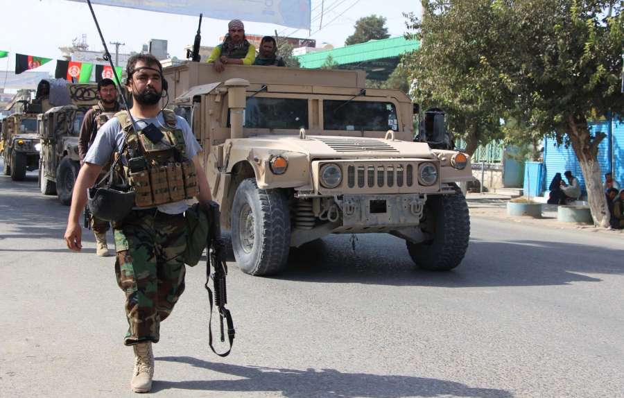 KUNDUZ, Aug. 31, 2019 (Xinhua) -- Afghan national army soldiers take part in an operation against Taliban militants in Kunduz city, Afghanistan, Aug. 31, 2019. At least two Afghan security forces and 15 Taliban militants were killed as the Afghan security forces repulsed a Taliban attack on Kunduz city, capital of northern Kunduz province, on Saturday, a provincial government spokesman said. (Photo by Ajmal Kakar/Xinhua/IANS) by . 