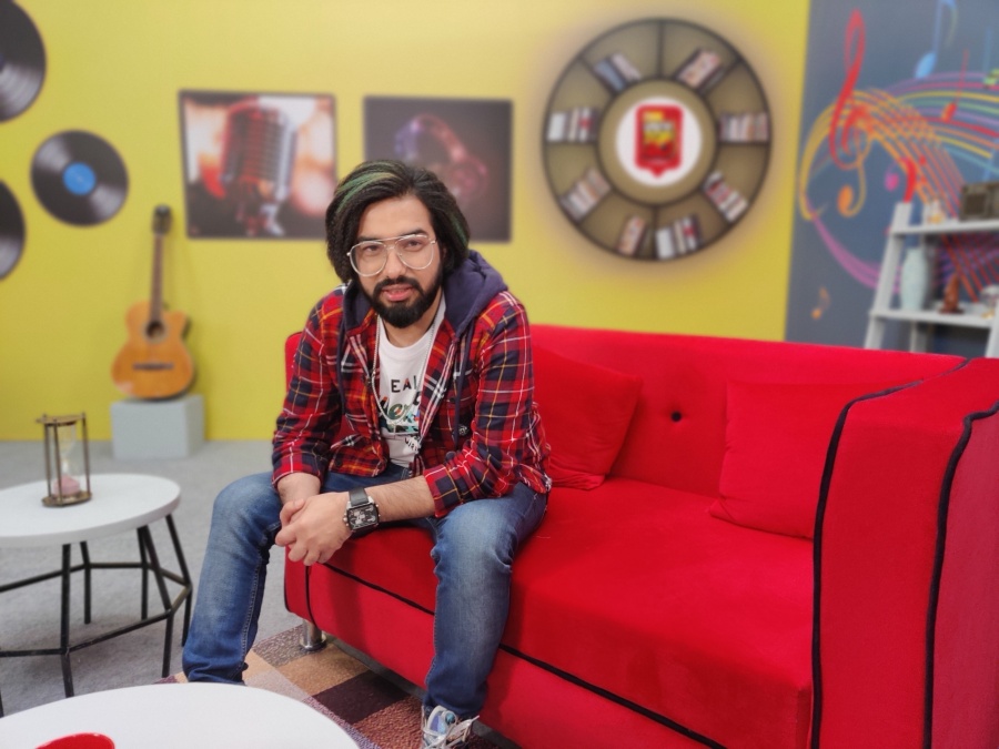 Singer Sachet Tandon has lent his voice to a "beautiful new-age romantic track" titled "Humraah" for Aditya Roy Kapur and Disha Patani-starrer "Malang". by .