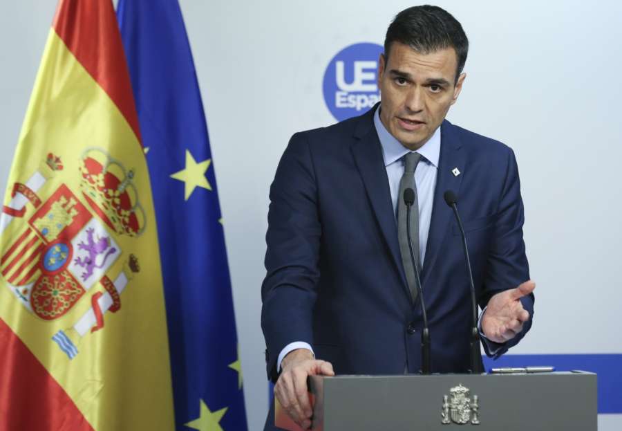 BRUSSELS, Dec. 14, 2018 (Xinhua) -- Spanish Prime Minister Pedro Sanchez speaks during a press conference at the end of an EU Summit in Brussels, Belgium, on Dec. 14, 2018. (Xinhua/Ye Pingfan/IANS) by .