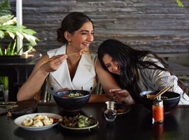 Sisters Sonam Kapoor Ahuja and Rhea Kapoor are currently vacationing in Los Angeles, and it seems they are having a lot of fun together. Sonam even took to Instagram to share a few pictures, showing how she is spending her holidays in LA. by . 