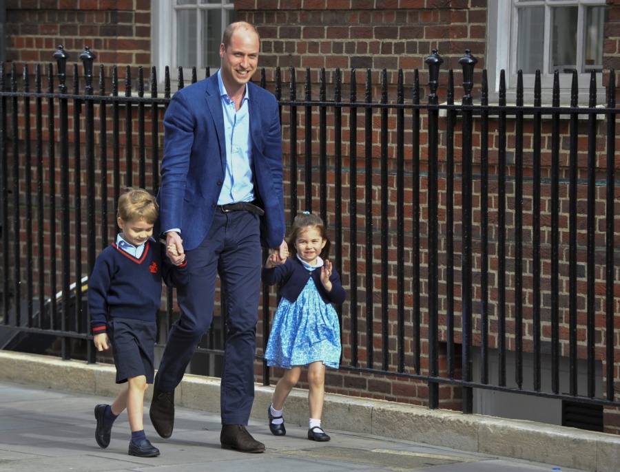 LONDON, April 24, 2018 (Xinhua) -- Britain's Prince William (C), Duke of Cambridge arrives with Prince George (L) and Princess Charlotte to visit Britain's Catherine, Duchess of Cambridge, who has given birth to a baby boy at St Mary's Hospital in London, Britain, on April 23, 2018. Princess Kate on Monday gave birth to a boy, her third child, who is the fifth in line to the British throne. (Xinhua/Stephen Chung/IANS) by . 