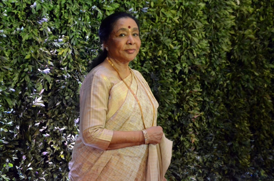 Mumbai: Legendary playback singer Asha Bhosle at Maharashtra Navnirman Sena (MNS) chief Raj Thackeray's son Amit Thackeray's wedding in Mumbai, on Jan 27, 2019. (Photo: IANS) by .