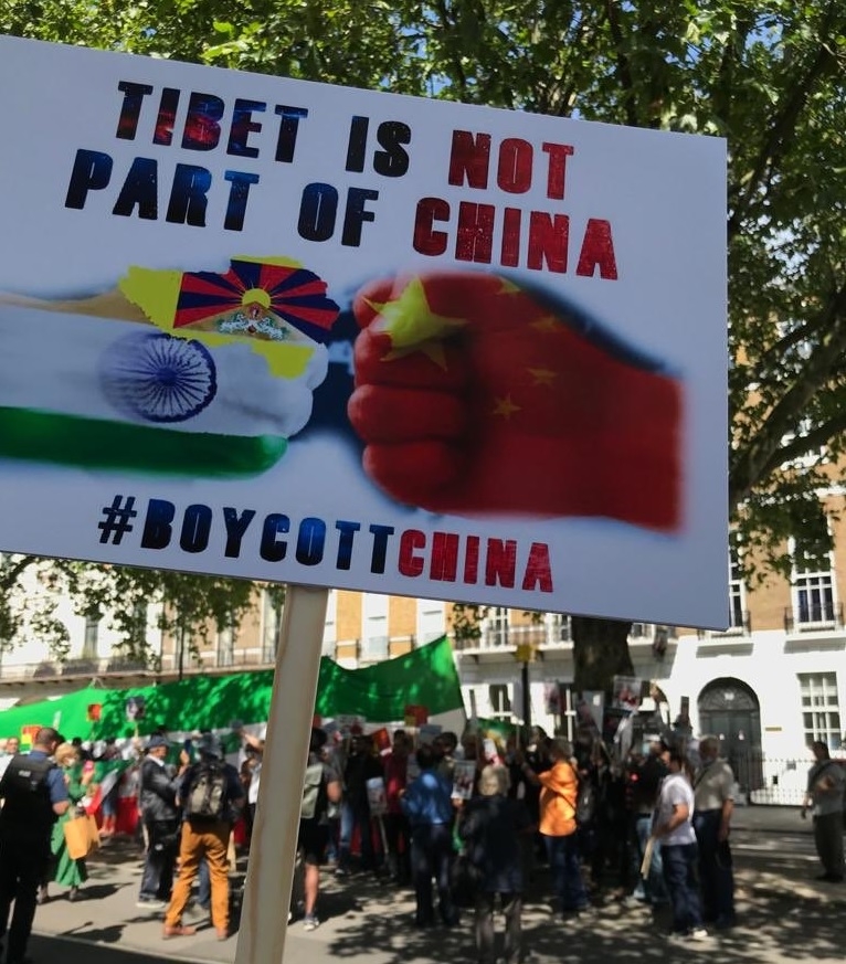 Pakistanis sing 'Vande Mataram' alongside Indians in London protest against China. by .