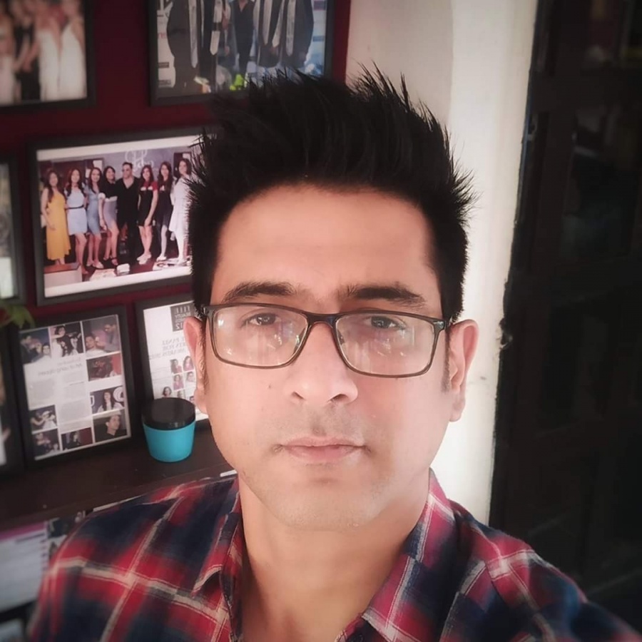 'Kyunki Saas Bhi Kabhi Bahu Thi' actor Sameer Sharma commits suicide. by .