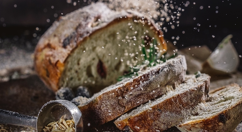 Low-carb diet for weight loss. (Photo Courtesy: unsplash) by .