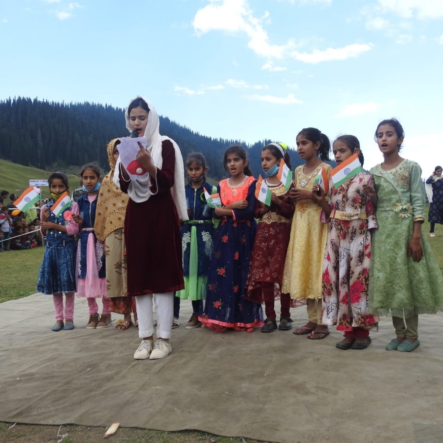 Handwara localites celebrates One Year of abrogation of Article 370 by organising 'Bangas Awaam Mela'. by .