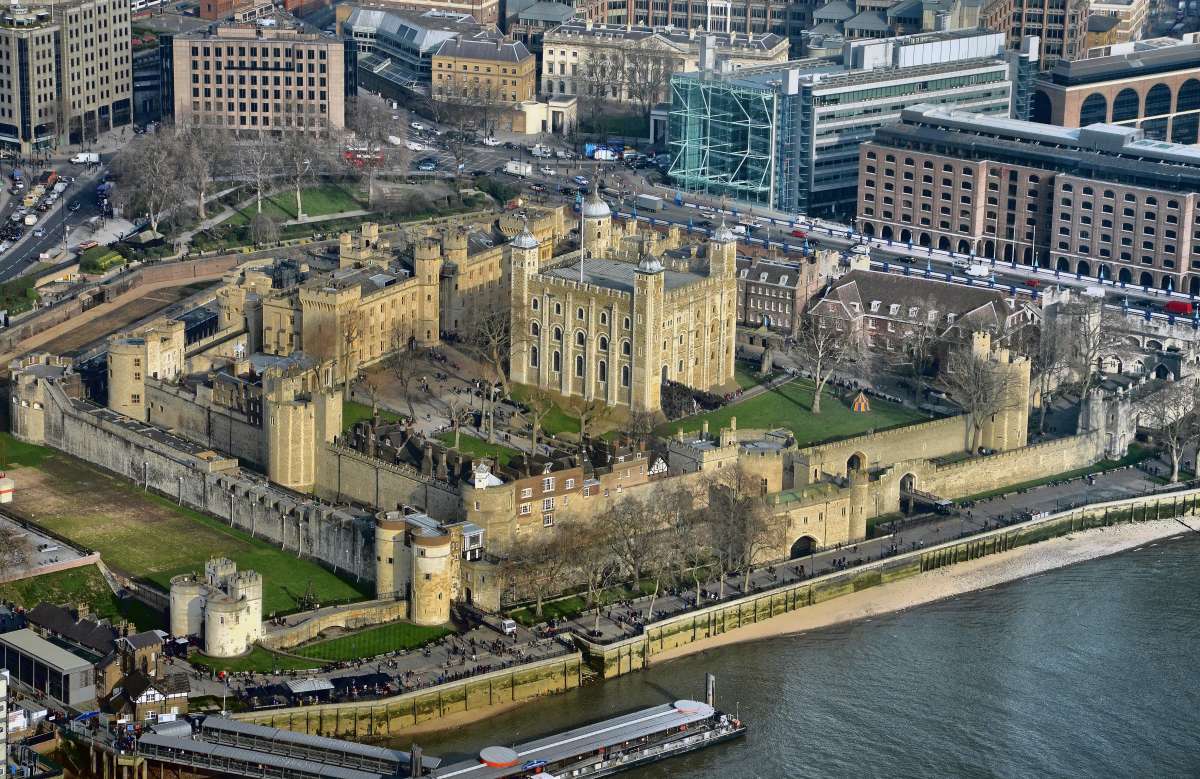 16th-century graffiti of Tower of London prisoners decoded 