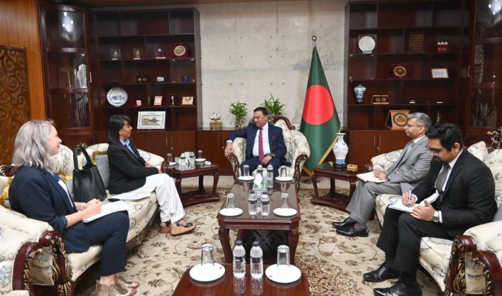 State Minister for Foreign Affairs Humaiun Kobir meets UN Resident Coordinator ad interim Carol Flore-Smereczniak at Bangladesh's Ministry of Foreign Affairs.