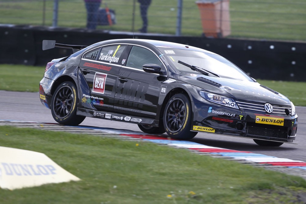 Colin Turkington (GBR) Team BMR Volkswagen Passat CC