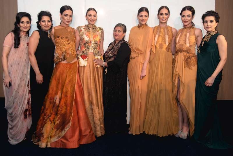 Salma Patel, Bilkis Siddat, Sulakshana Monga and Khadijha Tai with models