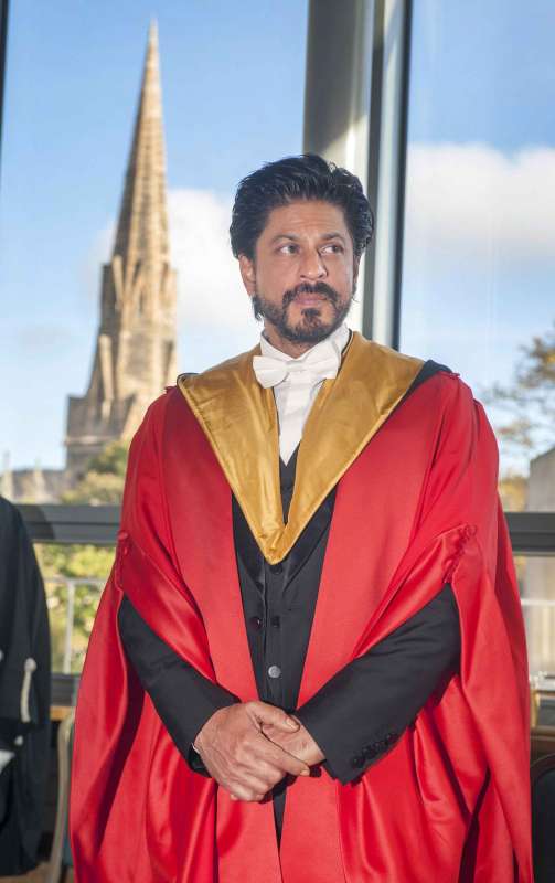 Shah Rukh Khan receives Honorary Degree from University Of Edinburgh 003