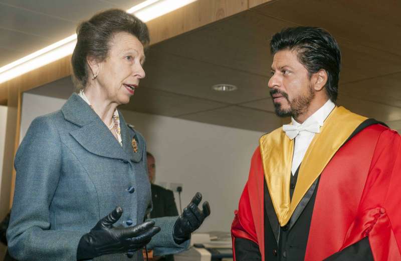 Shah Rukh Khan receives Honorary Degree from University Of Edinburgh 005