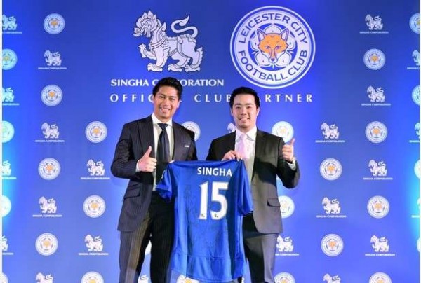 Singha executive director Bhurit Bhirombhakdi, left, and Leicester City vice-chairman Aiyawatt Srivaddhanaprabha 