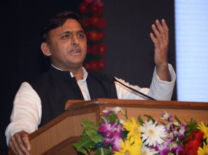 Lucknow: Uttar Pradesh Chief Minister Akhilesh Yadav addresses during a programme in Lucknow on Oct 10, 2016. (Photo: IANS)