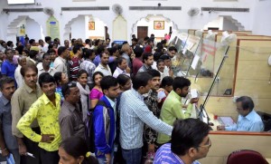 Jaipur: People queue at a bank branch to exchange demonetised notes in Jaipur on Nov. 12, 2016. (Photo: IANS)