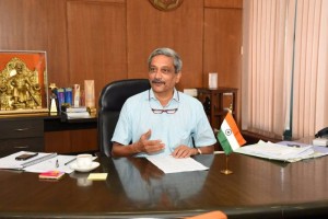 Manohar Parrikar takes charge as the Goa Chief Minister at Goa Secretariat in Porvorim (Photo: IANS)