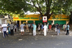 Chennai: People practise social distancing while purchasing essential commodities at a market on Day 6 of the 21-day countrywide lockdown imposed to contain the spread of novel coronavirus, in Chennai on March 30, 2020. (Photo: IANS)